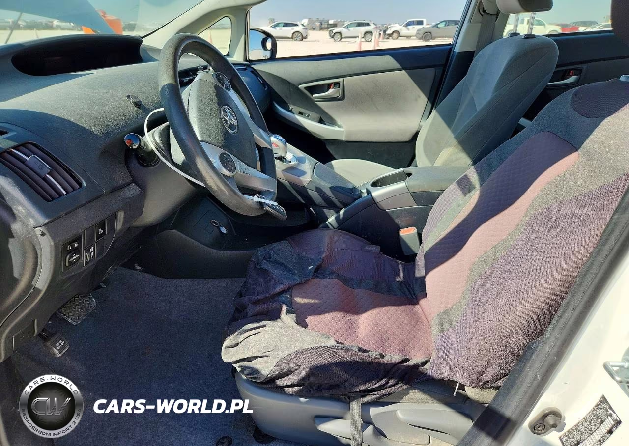 2015 Toyota Prius Three VIN:JTDKN3DU1F0428421 - 7