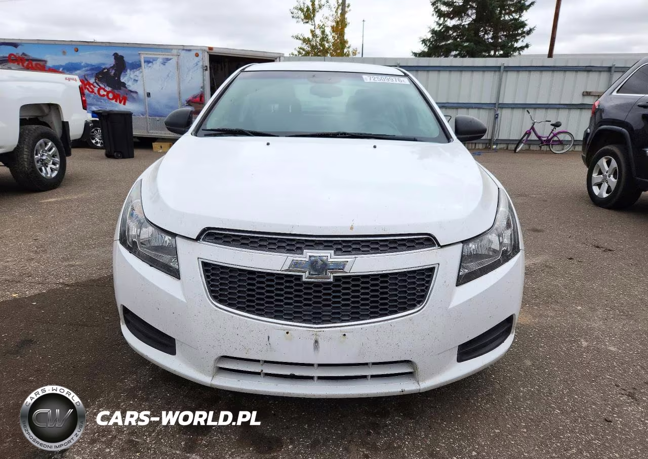 2014 Chevrolet Cruze Ls VIN:1G1PA5SH3E7254885 - 5