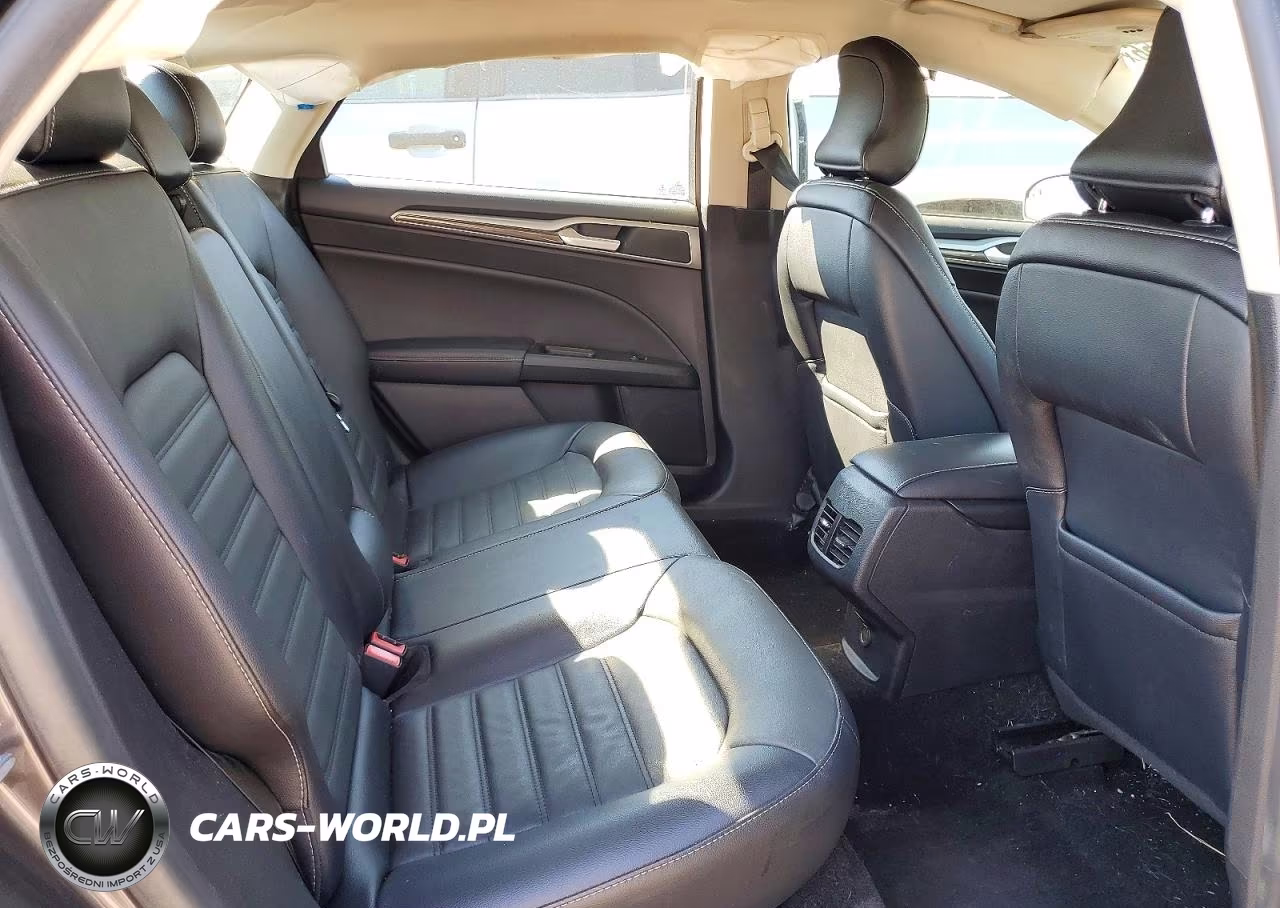 2018 Ford Fusion Se VIN:3FA6P0H97JR184367 - 10
