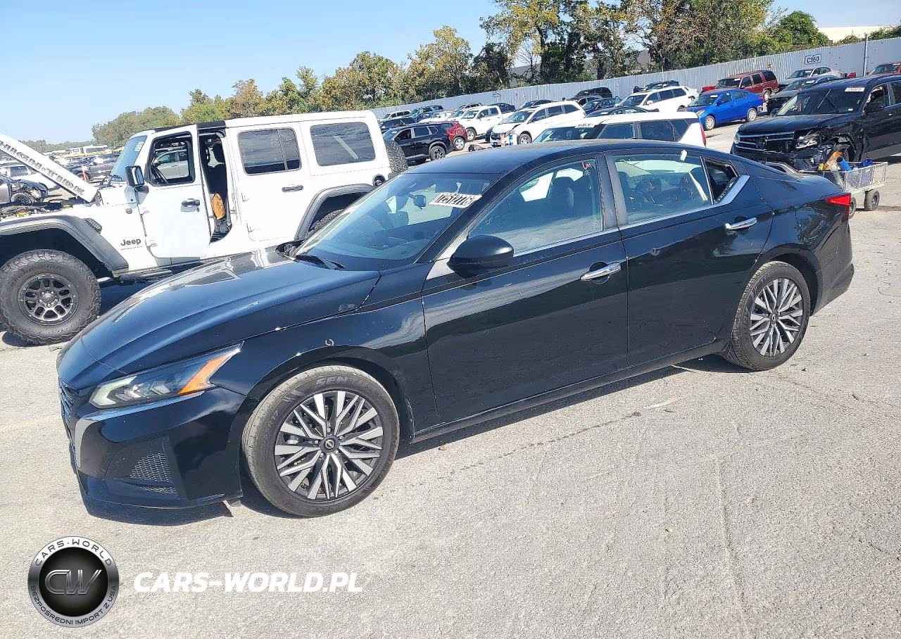 2025 Nissan Altima Sv – zdjęcie 1 z 12