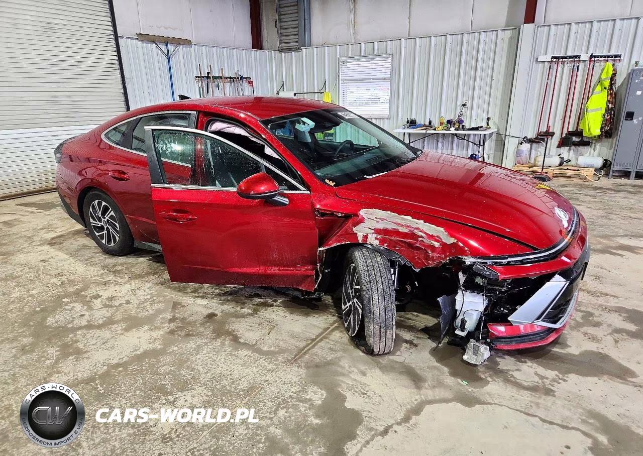 2026 Hyundai Sonata Hybrid Blue VIN:KMHL24JJ9TA179283 - 4