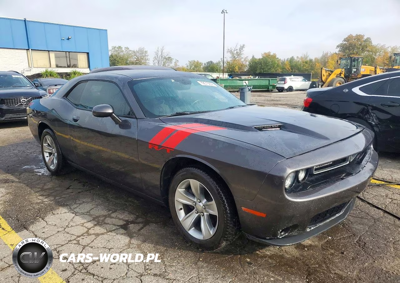 2016 Dodge Challenger Sxt VIN:2C3CDZAG6GH263573 - 4