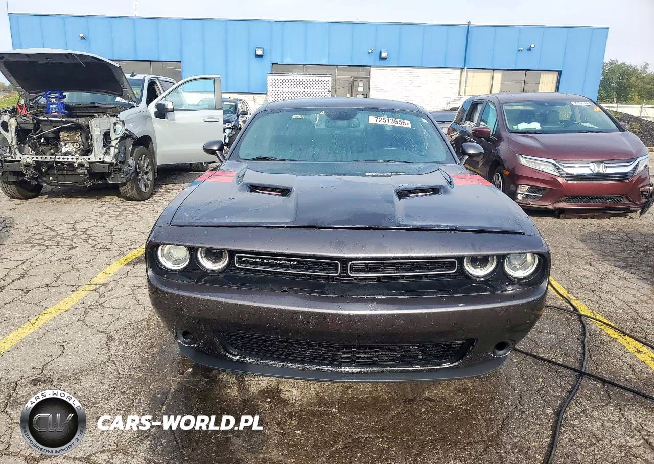 2016 Dodge Challenger Sxt VIN:2C3CDZAG6GH263573 - 5