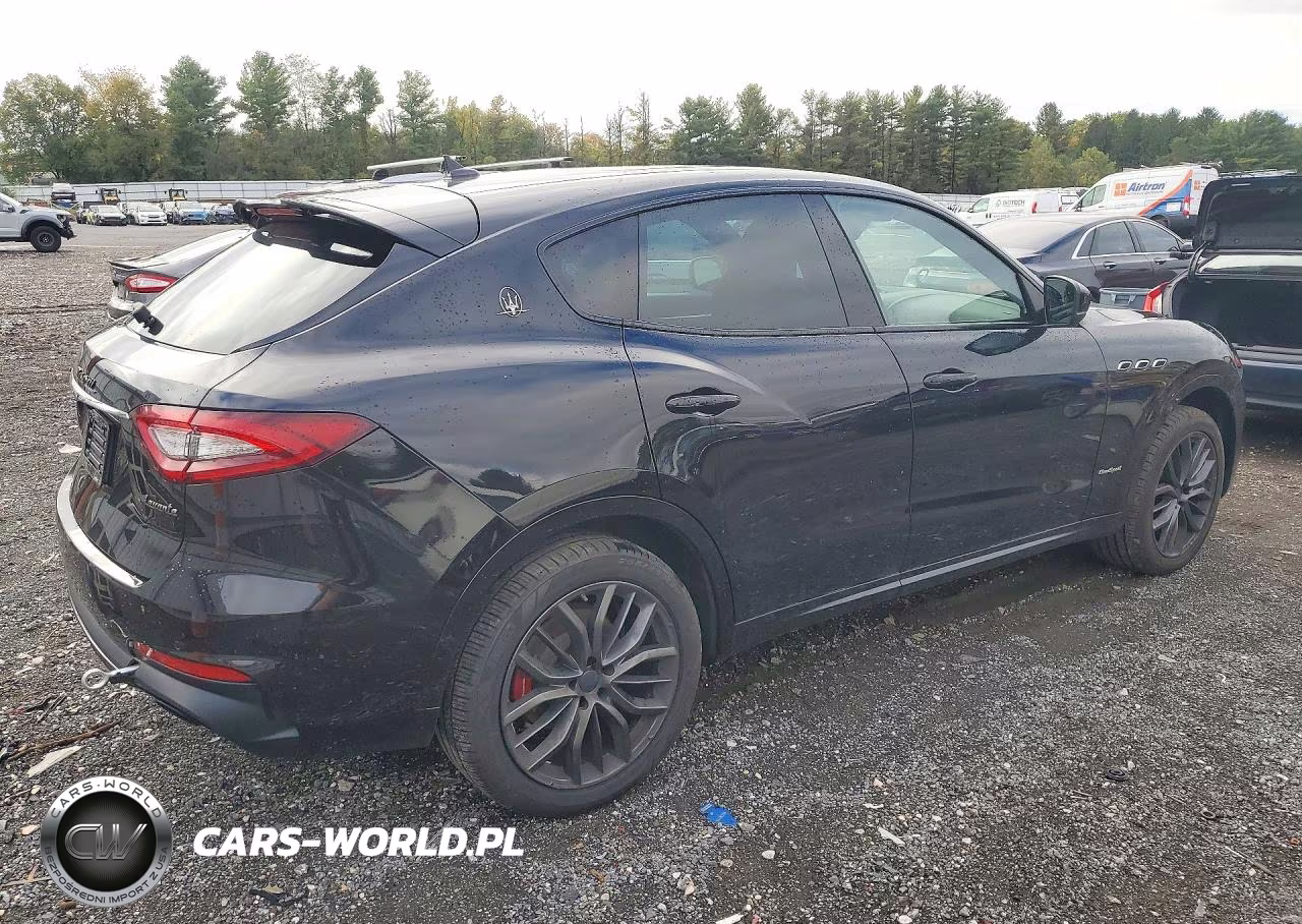 2019 Maserati Levante Sport VIN:ZN661XUS8KX325399 - 3