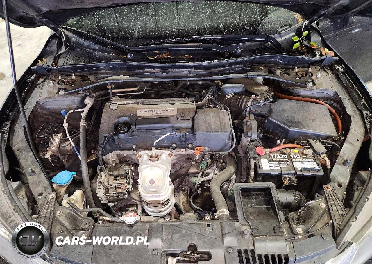 2015 Honda Accord Sport VIN:1HGCR2F56FA208566 - 11