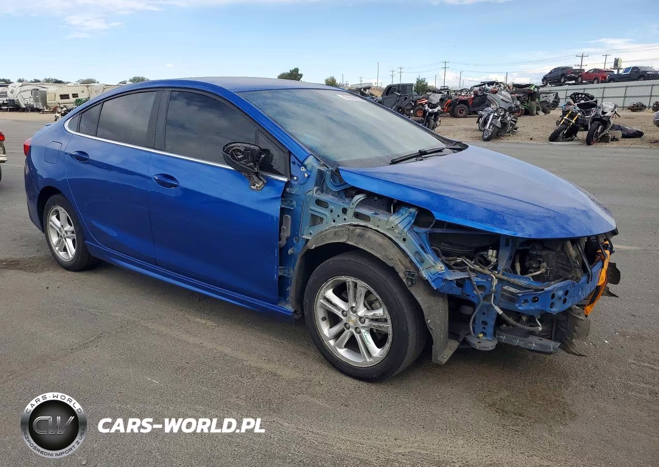 2017 Chevrolet Cruze Lt VIN:1G1BE5SM2H7186420 - 4