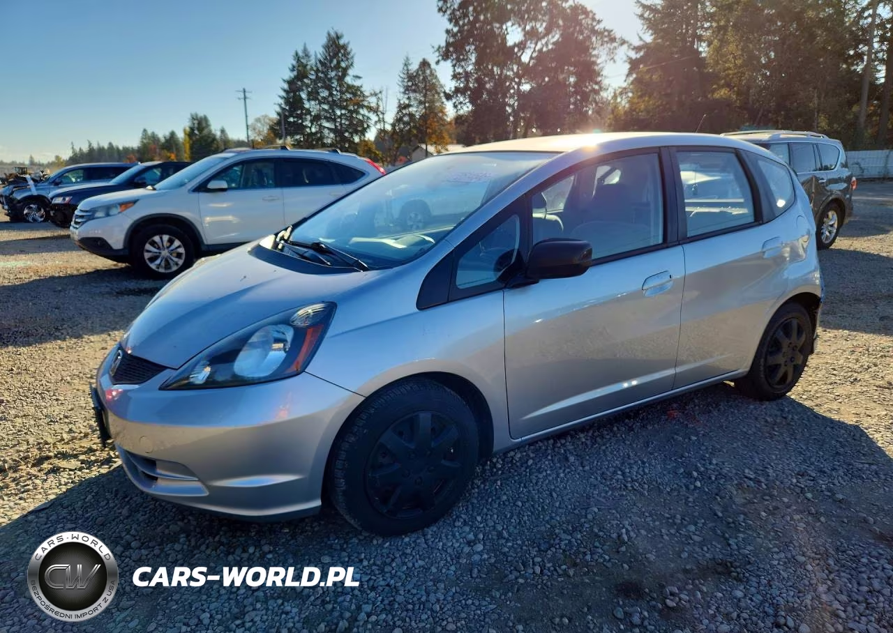 2011 Honda Fit VIN:JHMGE8H32BS011150 - 1