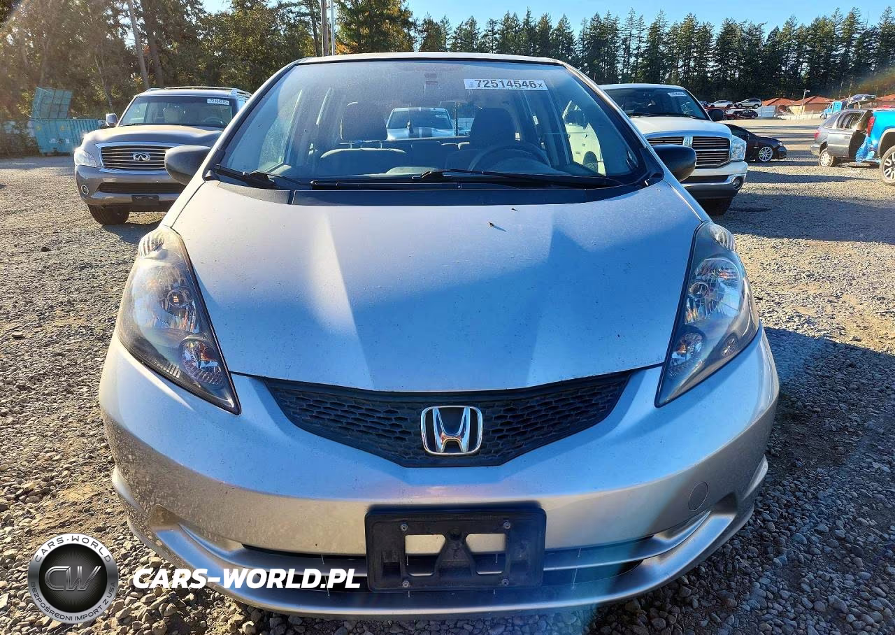 2011 Honda Fit VIN:JHMGE8H32BS011150 - 5