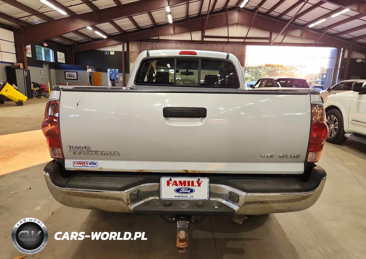2007 Toyota Tacoma V6 VIN:5TEUU42NX7Z390931 - 6