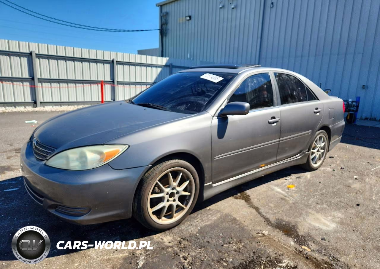 2004 Toyota Camry Le