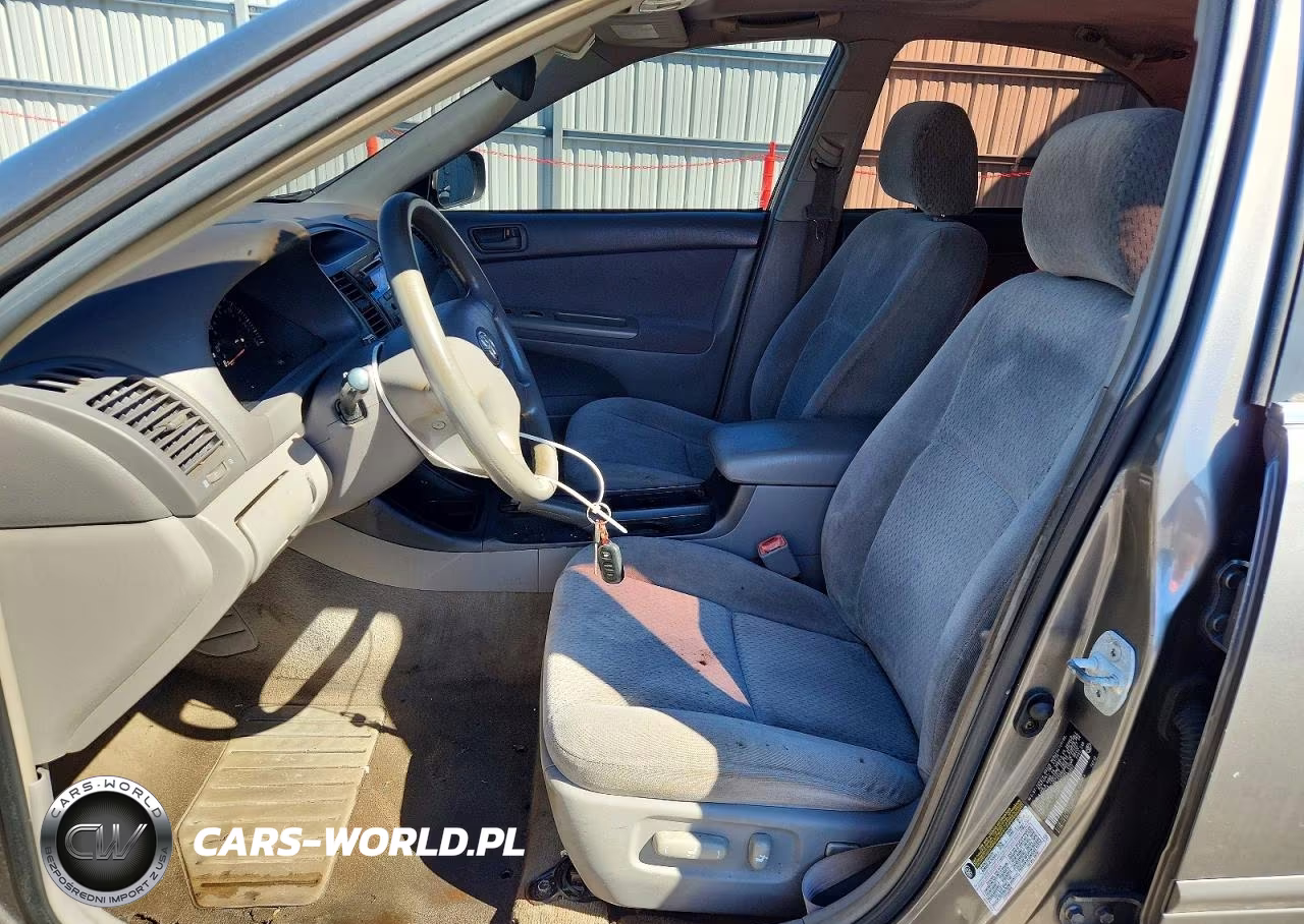 2004 Toyota Camry Le VIN:4T1BE32KX4U882962 - 7
