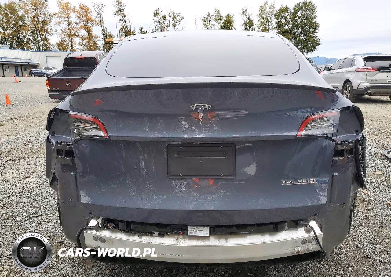 2022 Tesla Model Y VIN:7SAYGDEF2NF544580 - 6