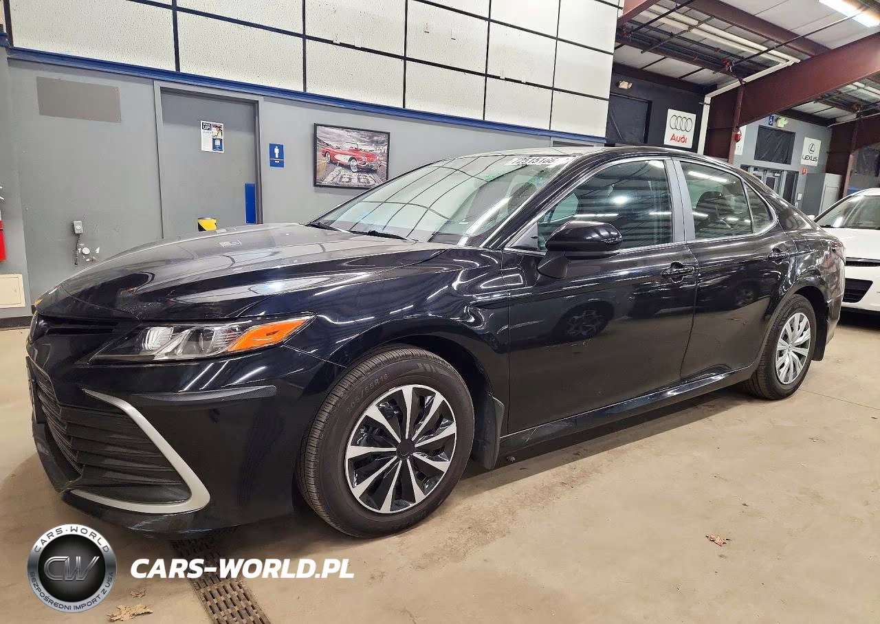 2023 Toyota Camry Le
