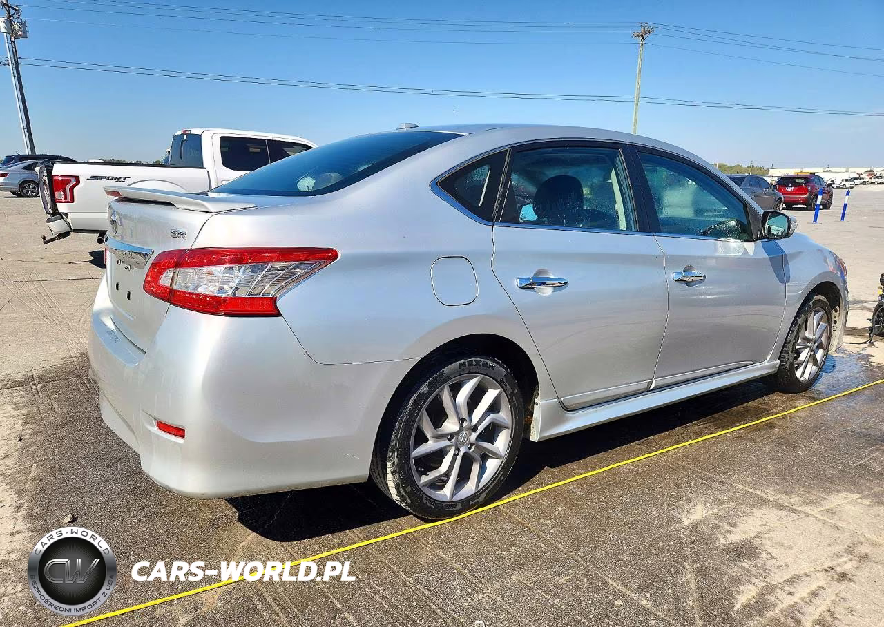 2015 Nissan Sentra Sr VIN:3N1AB7AP4FY230550 - 3