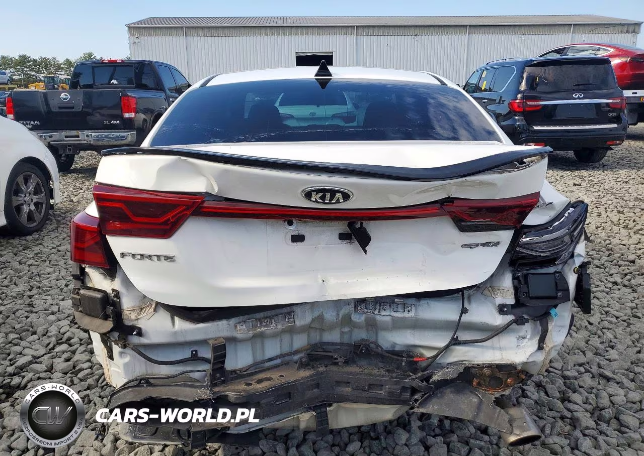 2020 Kia Forte Gt Line VIN:3KPF34AD3LE150089 - 6