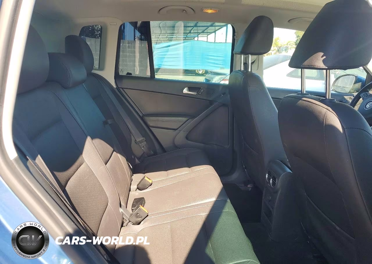 2017 Volkswagen Tiguan Wolfsburg VIN:WVGRV7AX3HK003452 - 11