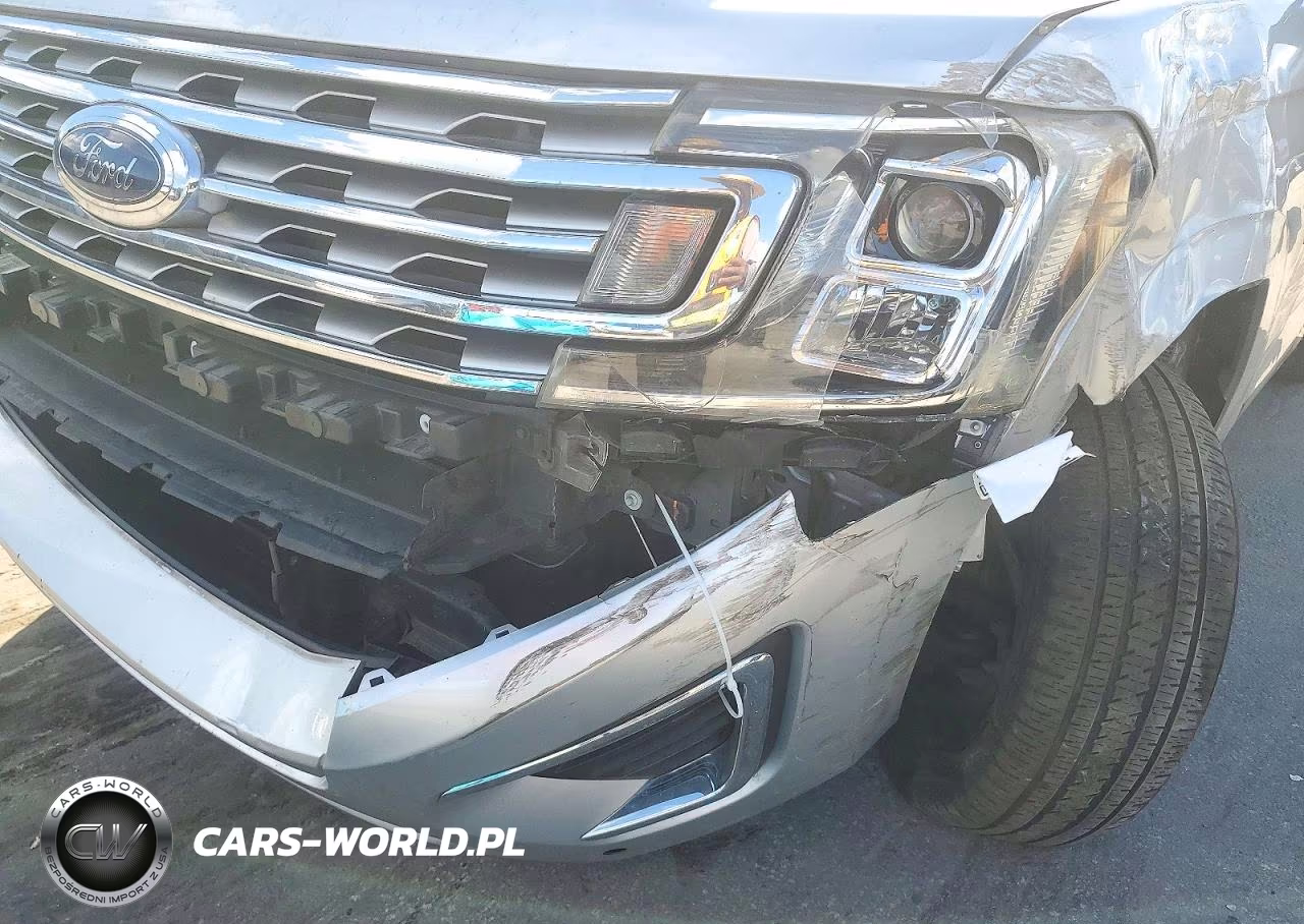 2018 Ford Expedition Max Limited VIN:1FMJK1KT4JEA23082 - 9