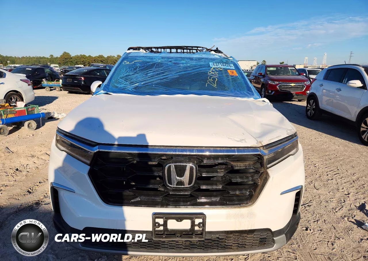 2025 Honda Pilot Touring VIN:5FNYG2H79SB000255 - 5