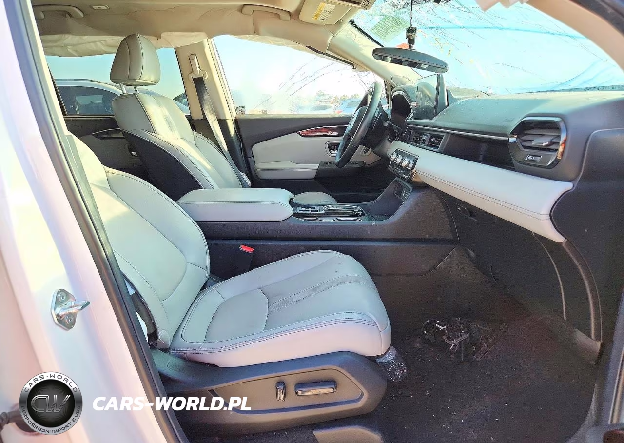 2025 Honda Pilot Touring VIN:5FNYG2H79SB000255 - 7