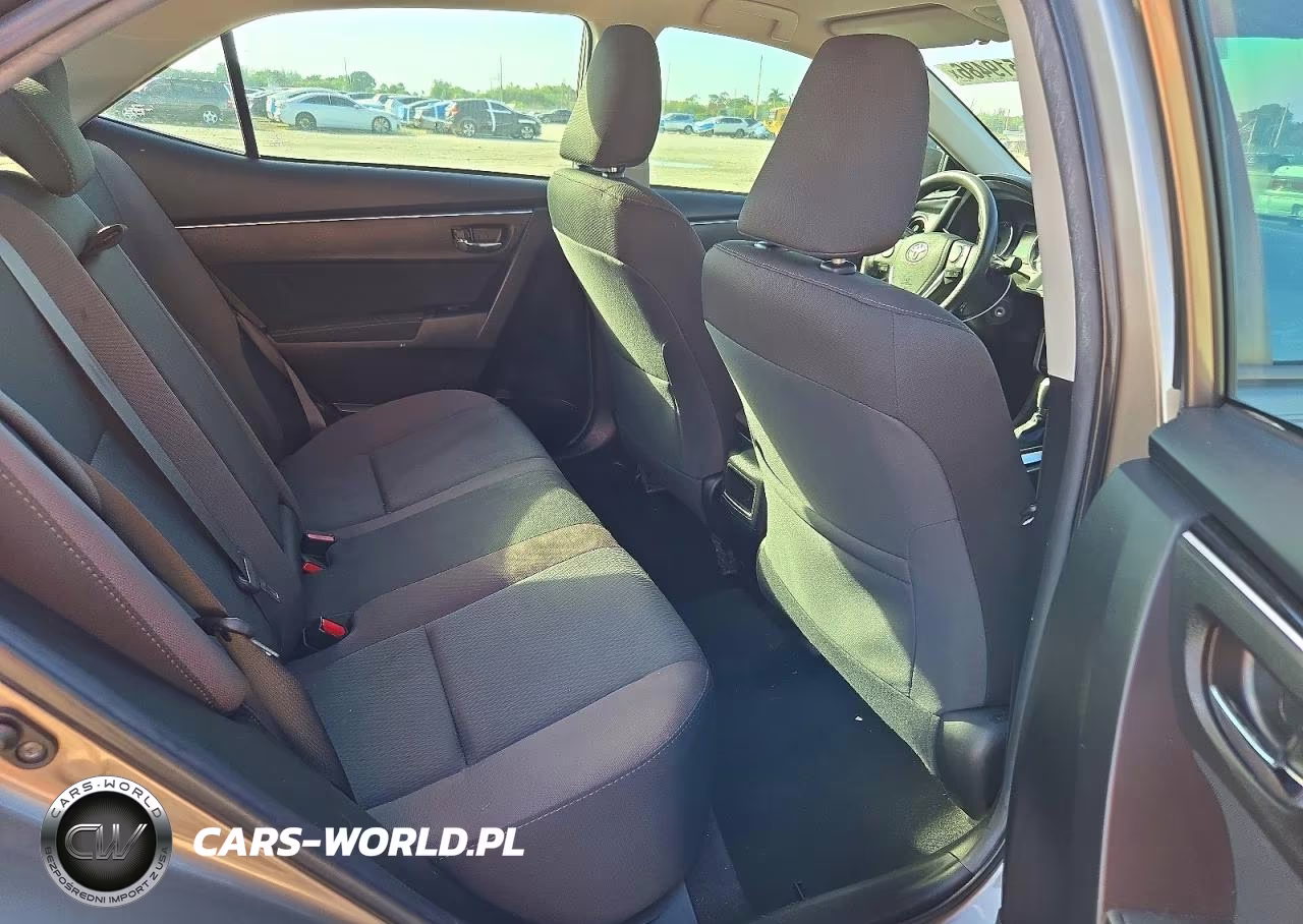 2018 Toyota Corolla Le VIN:2T1BURHE4JC097888 - 10