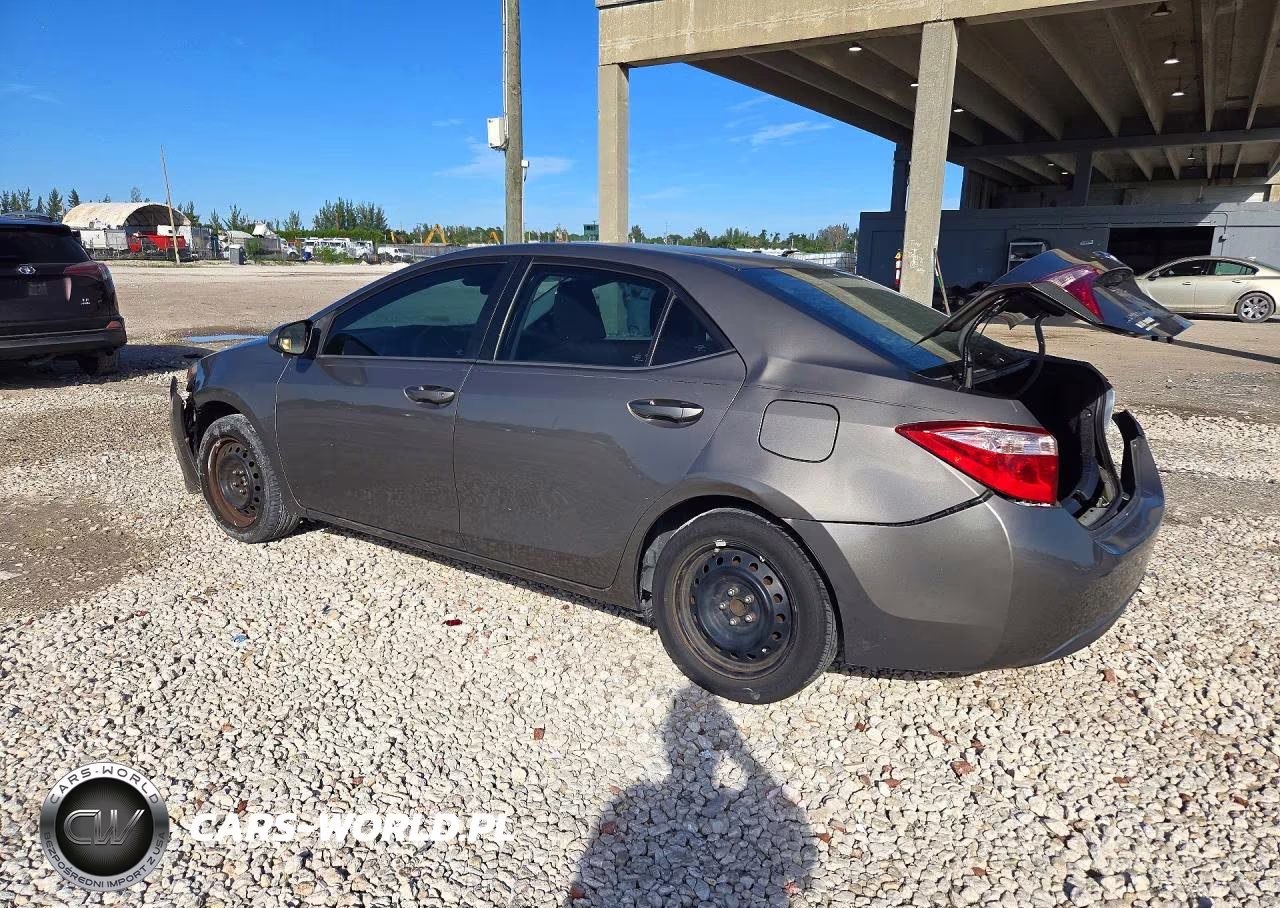 2018 Toyota Corolla Le VIN:2T1BURHE4JC097888 - 2