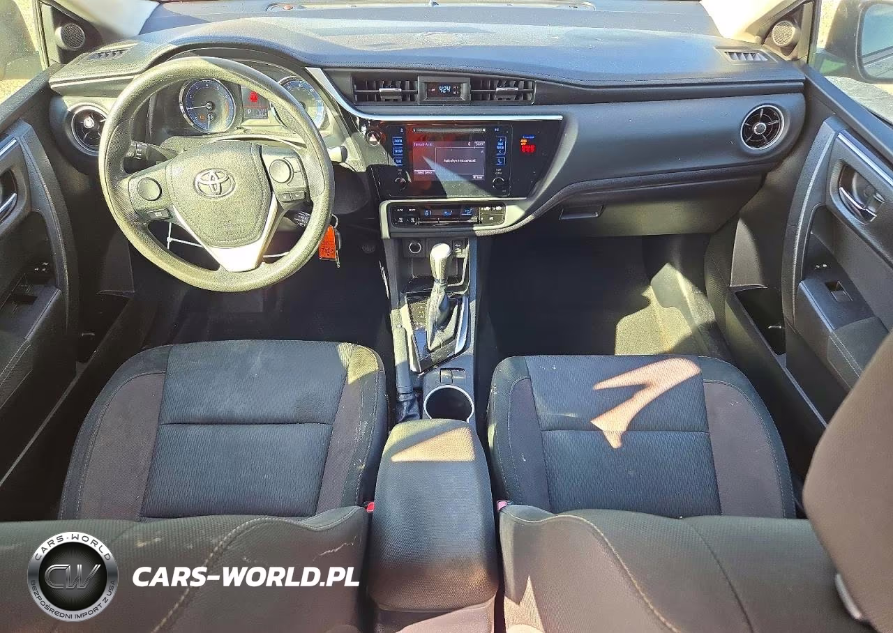 2018 Toyota Corolla Le VIN:2T1BURHE4JC097888 - 8