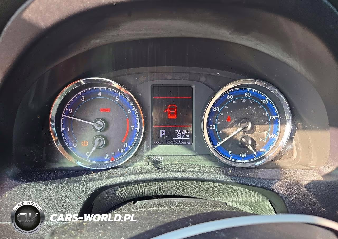 2018 Toyota Corolla Le VIN:2T1BURHE4JC097888 - 9