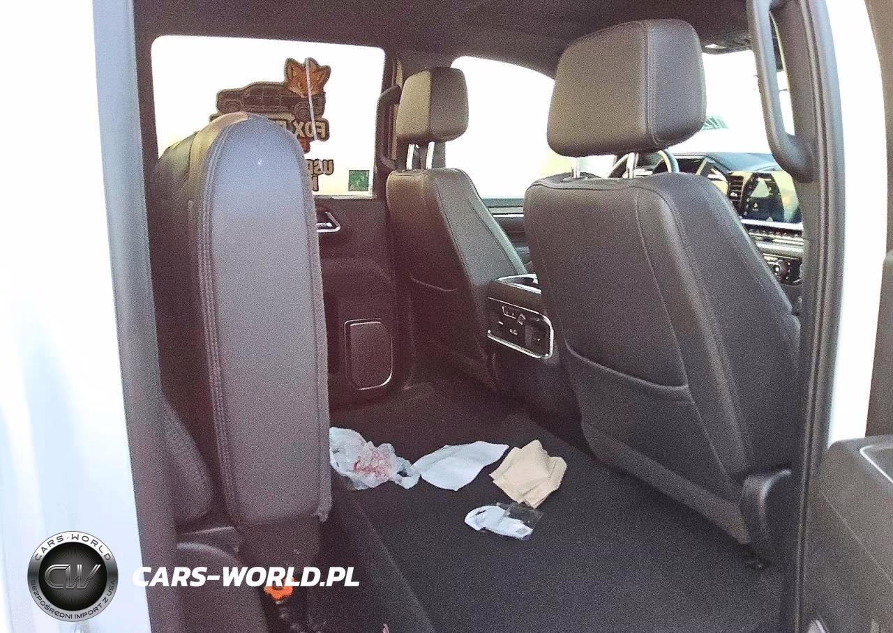 2025 Chevrolet Silverado K3500 High Country VIN:1GC4KVEY2SF208226 - 10