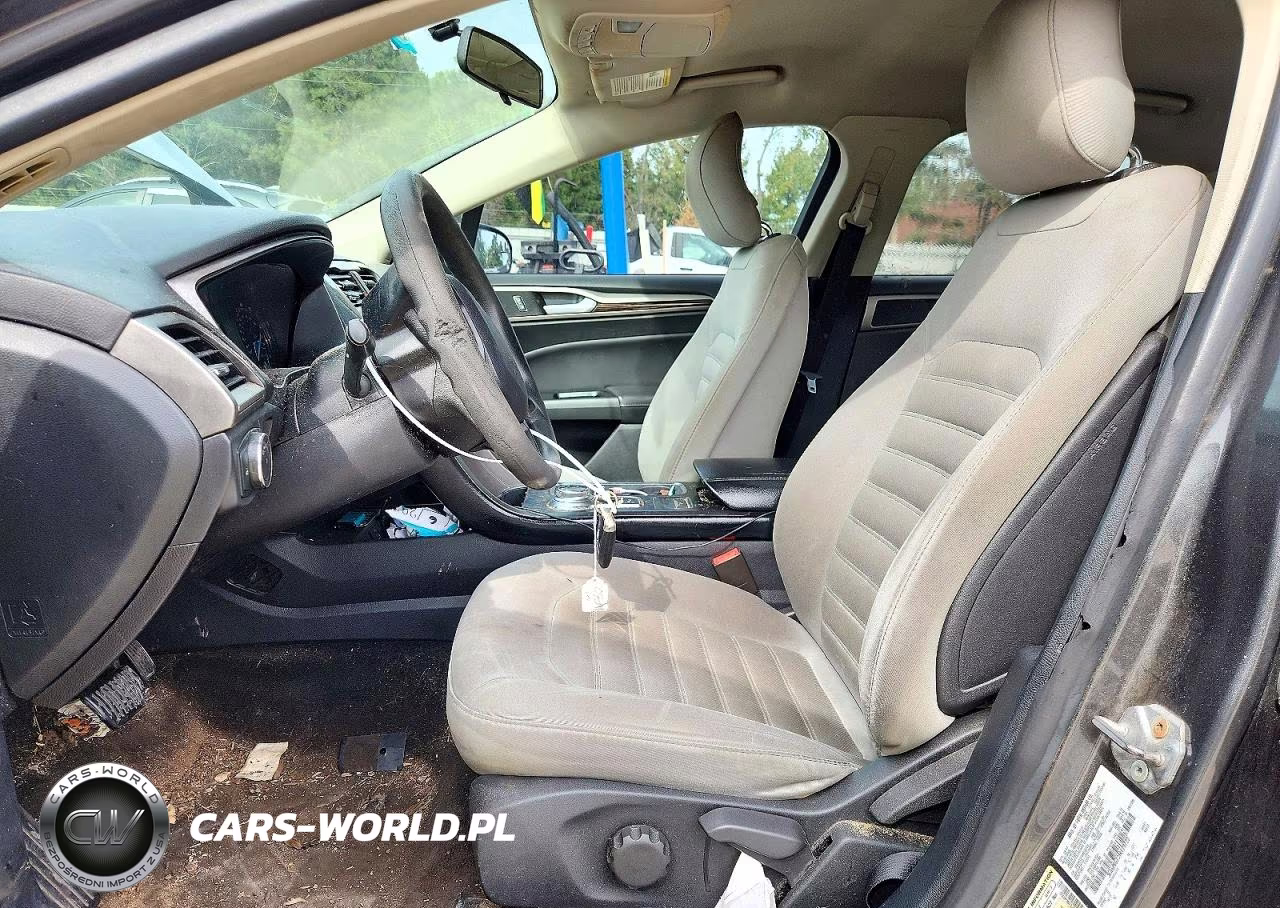 2018 Ford Fusion S VIN:3FA6P0G73JR129723 - 7