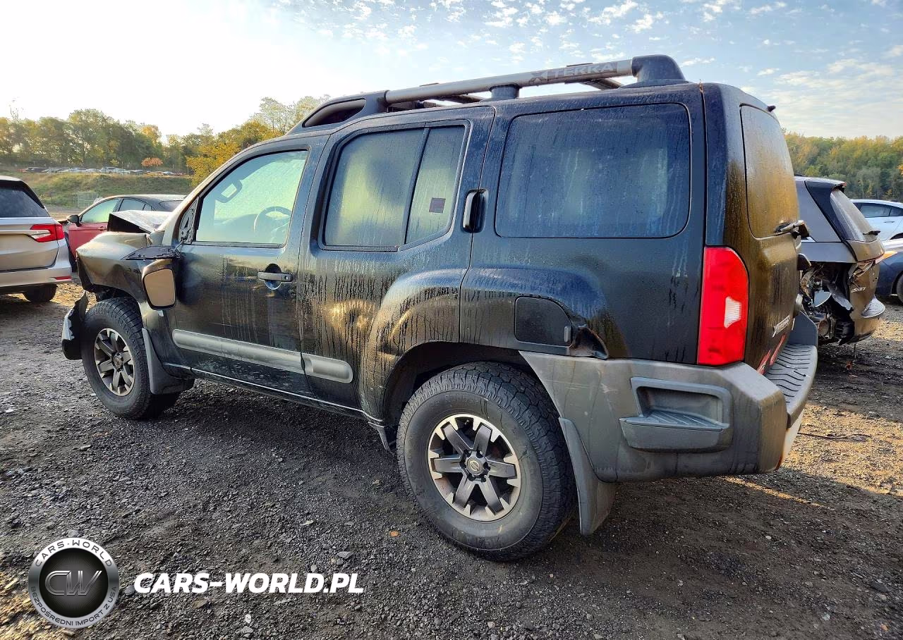 2015 Nissan Xterra Pro-4X VIN:5N1AN0NW1FN659411 - 2