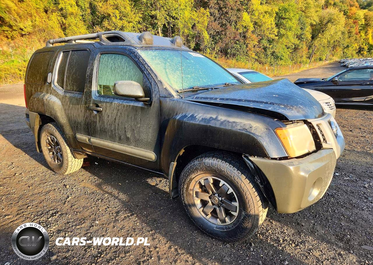 2015 Nissan Xterra Pro-4X VIN:5N1AN0NW1FN659411 - 4