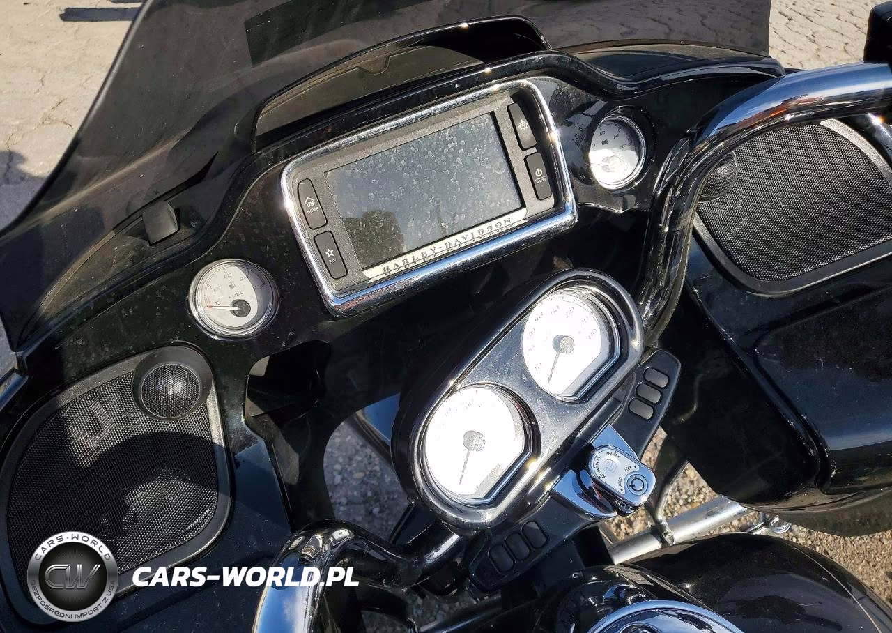2016 Harley-Davidson Fltrxs Road Glide Special VIN:1HD1KTM12GB648410 - 7