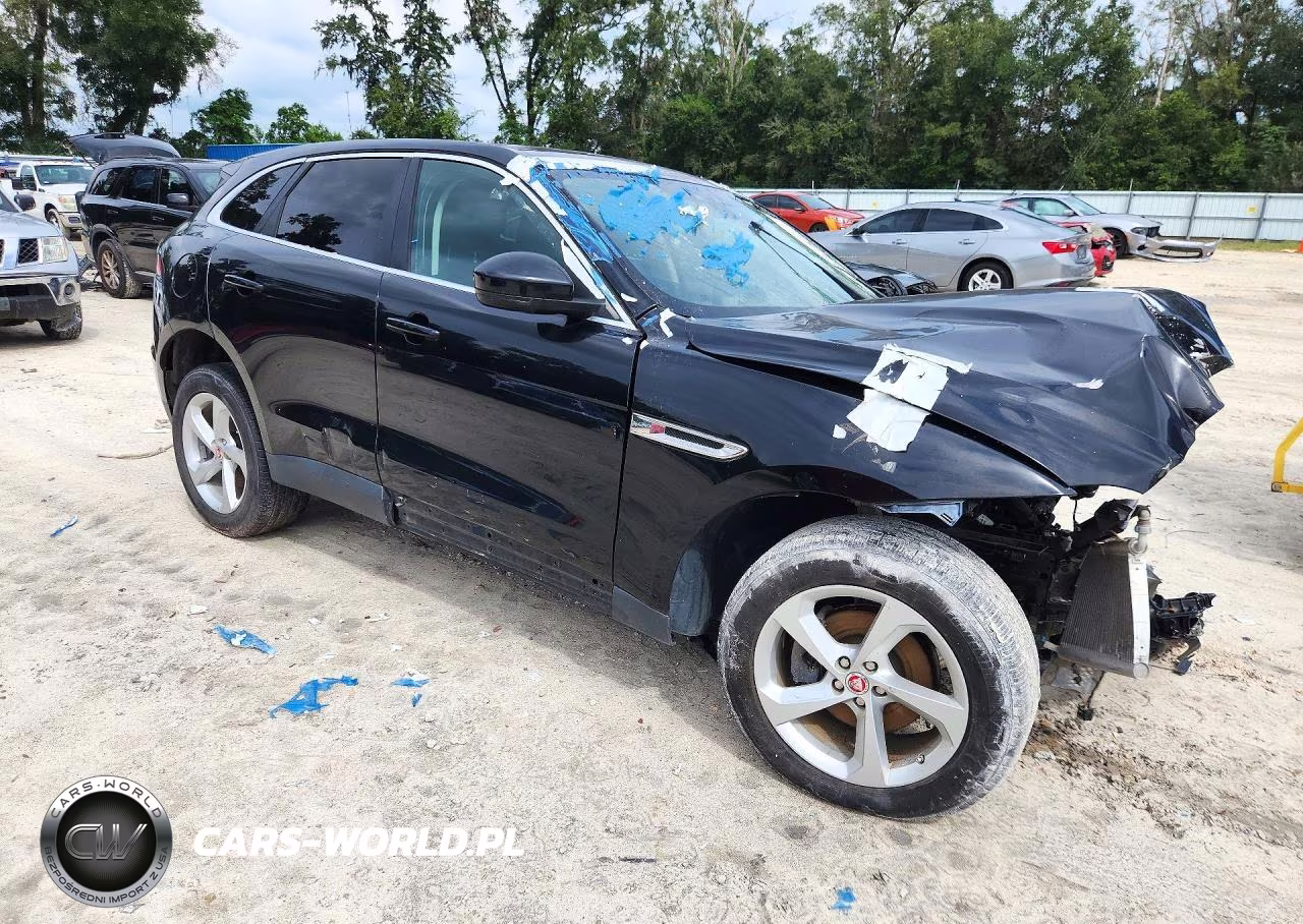 2020 Jaguar F-Pace Premium VIN:SADCJ2FX0LA640352 - 4