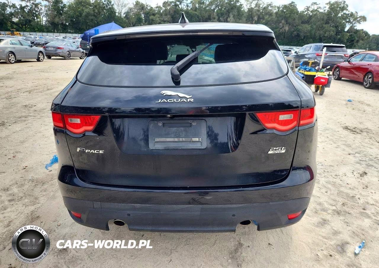 2020 Jaguar F-Pace Premium VIN:SADCJ2FX0LA640352 - 6