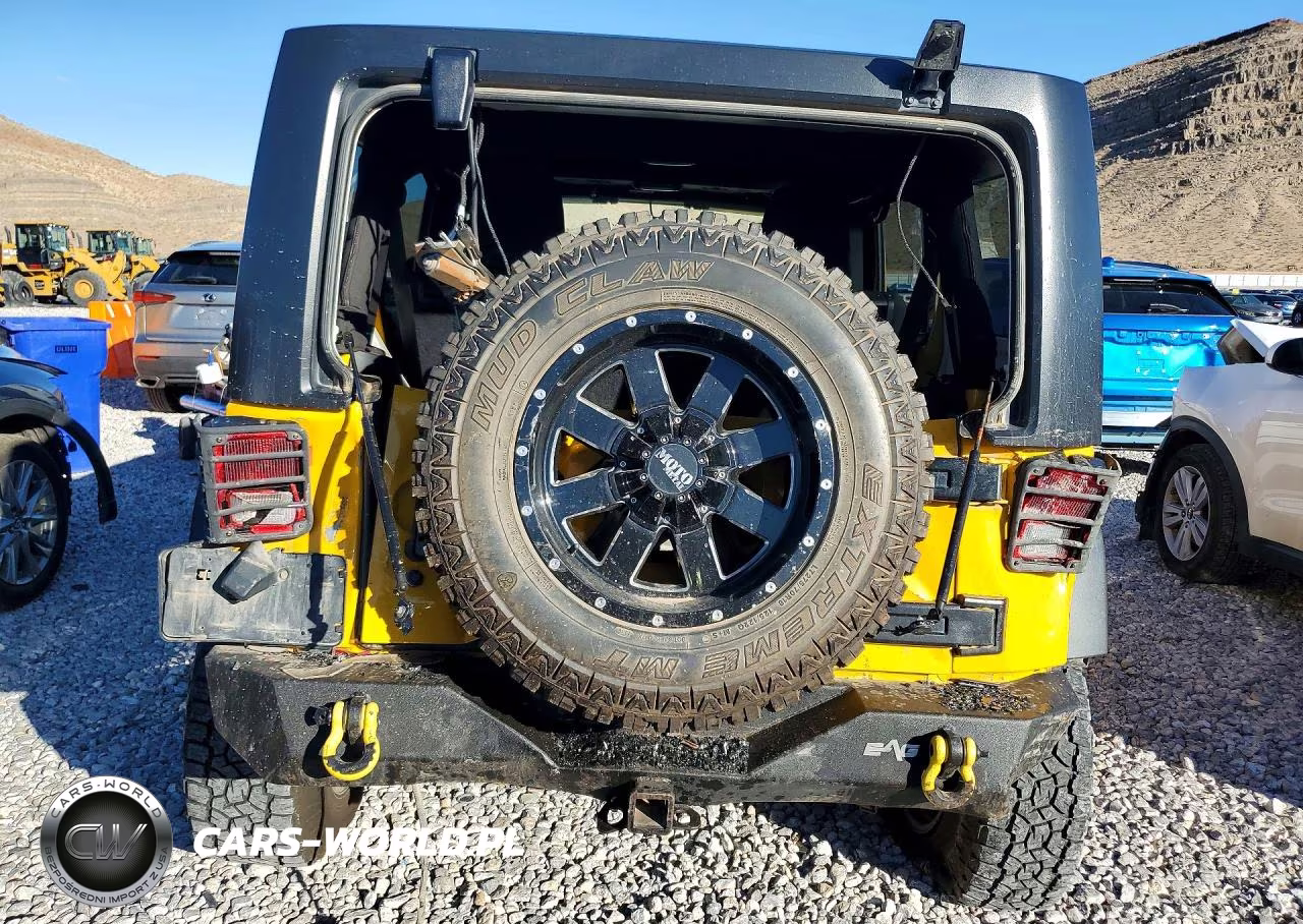 2015 Jeep Wrangler Unlimited Sport VIN:1C4BJWDG8FL615810 - 6