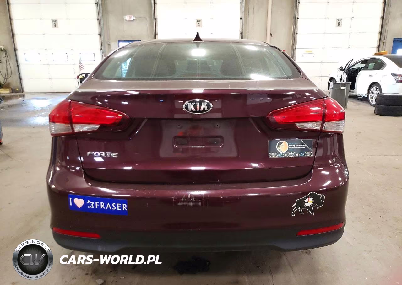 2017 Kia Forte Lx VIN:3KPFK4A7XHE121239 - 6