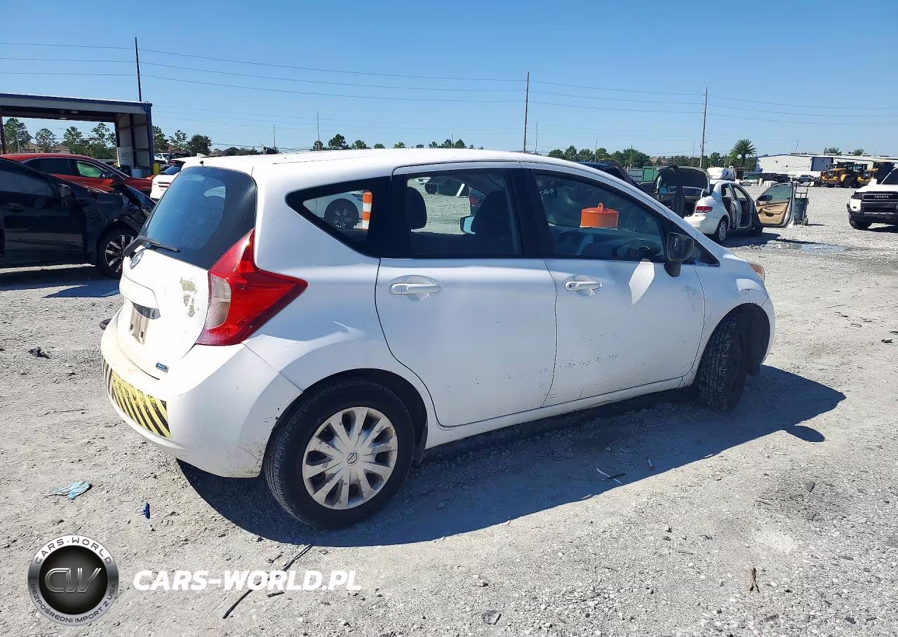 2016 Nissan Versa Note S Plus VIN:3N1CE2CP9GL380278 - 3