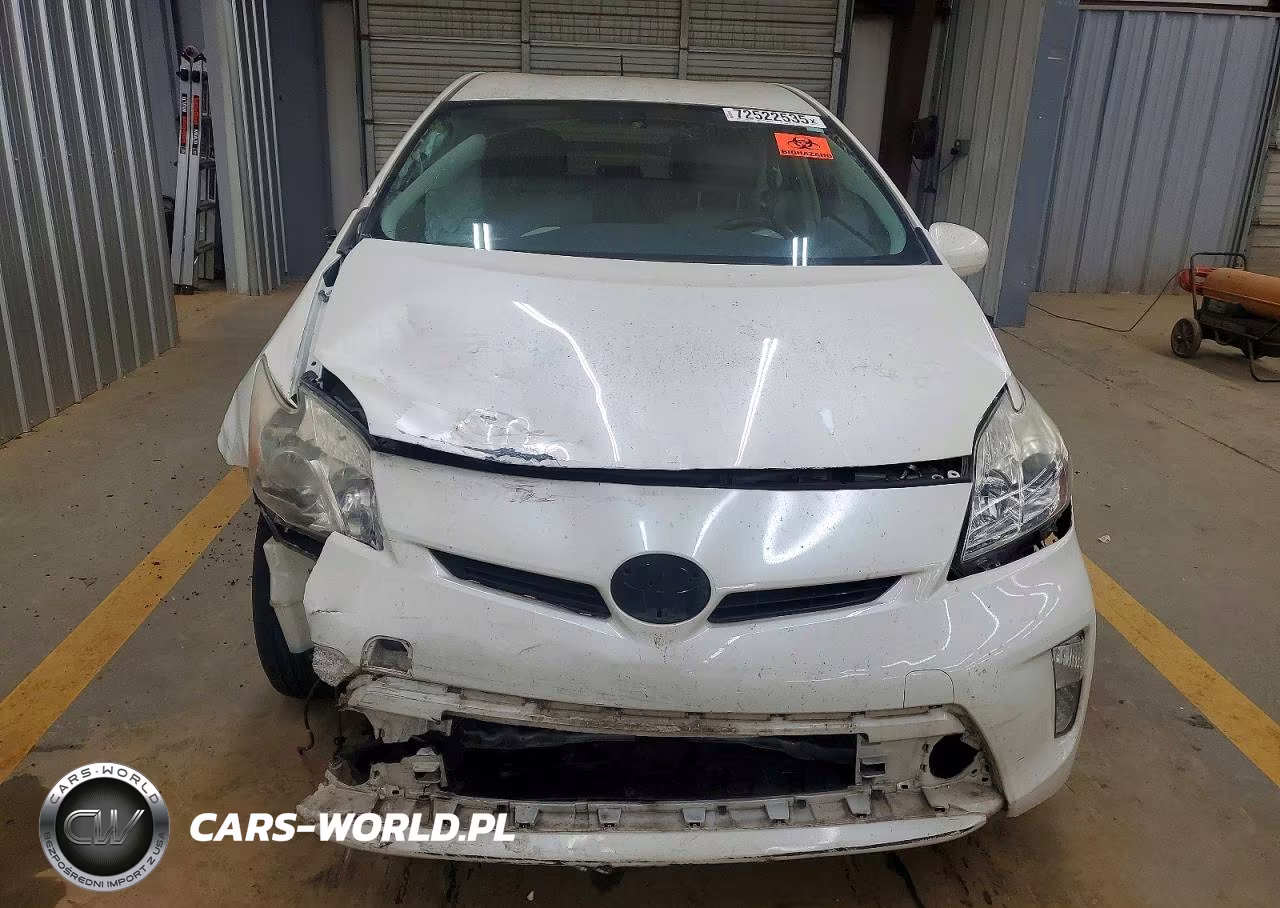 2015 Toyota Prius Four VIN:JTDKN3DU3F1920099 - 5