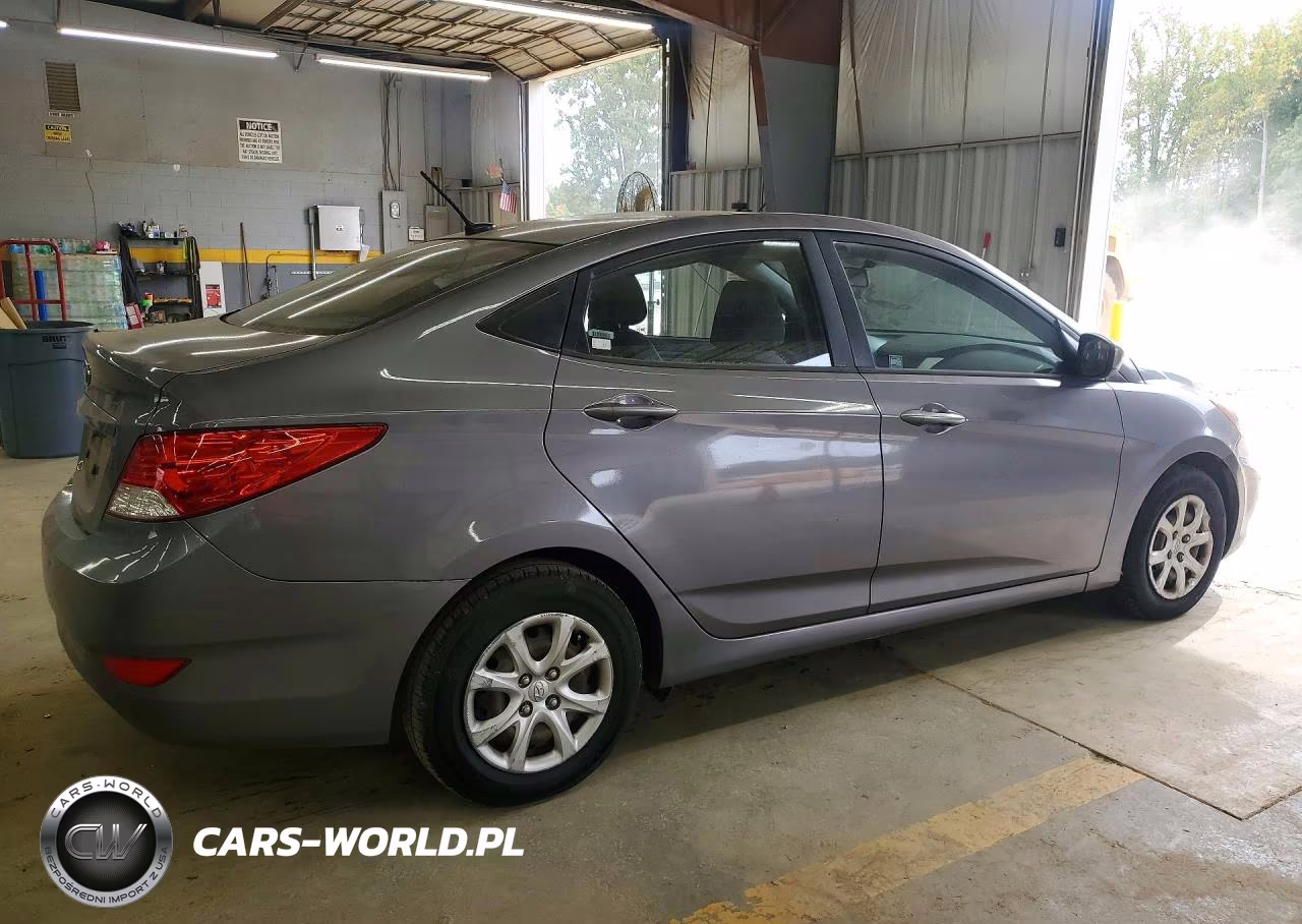 2014 Hyundai Accent Gls VIN:KMHCT4AE2EU638803 - 3