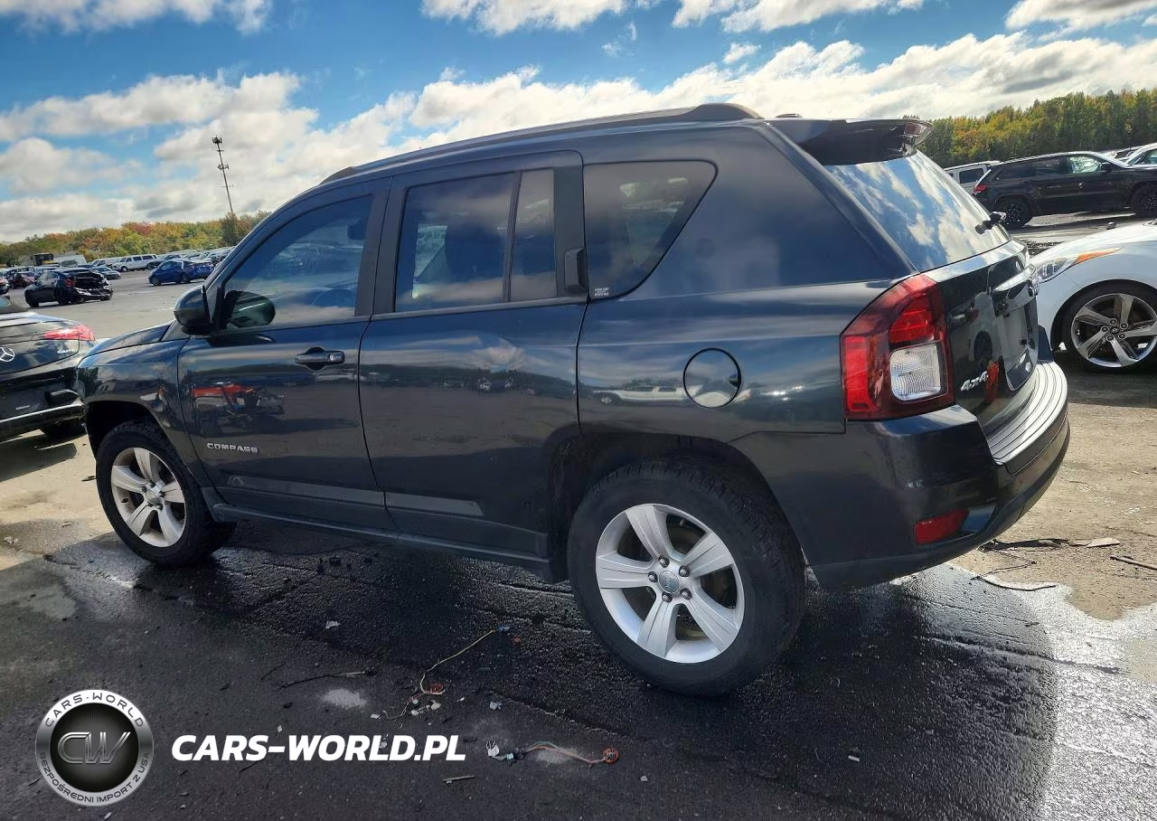 2014 Jeep Compass Latitude VIN:1C4NJDEB3ED827303 - 2