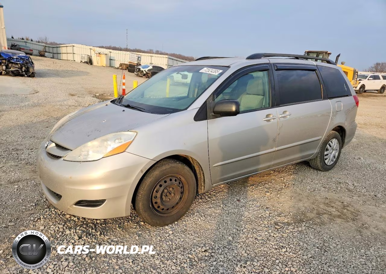 2010 Toyota Sienna Ce