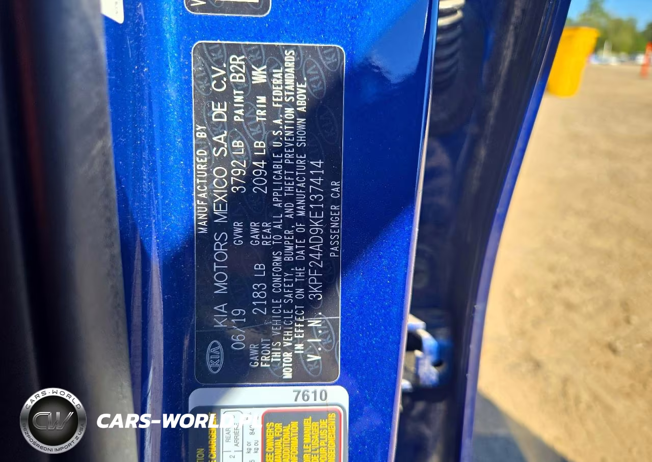 2019 Kia Forte Lxs VIN:3KPF24AD9KE137414 - 13