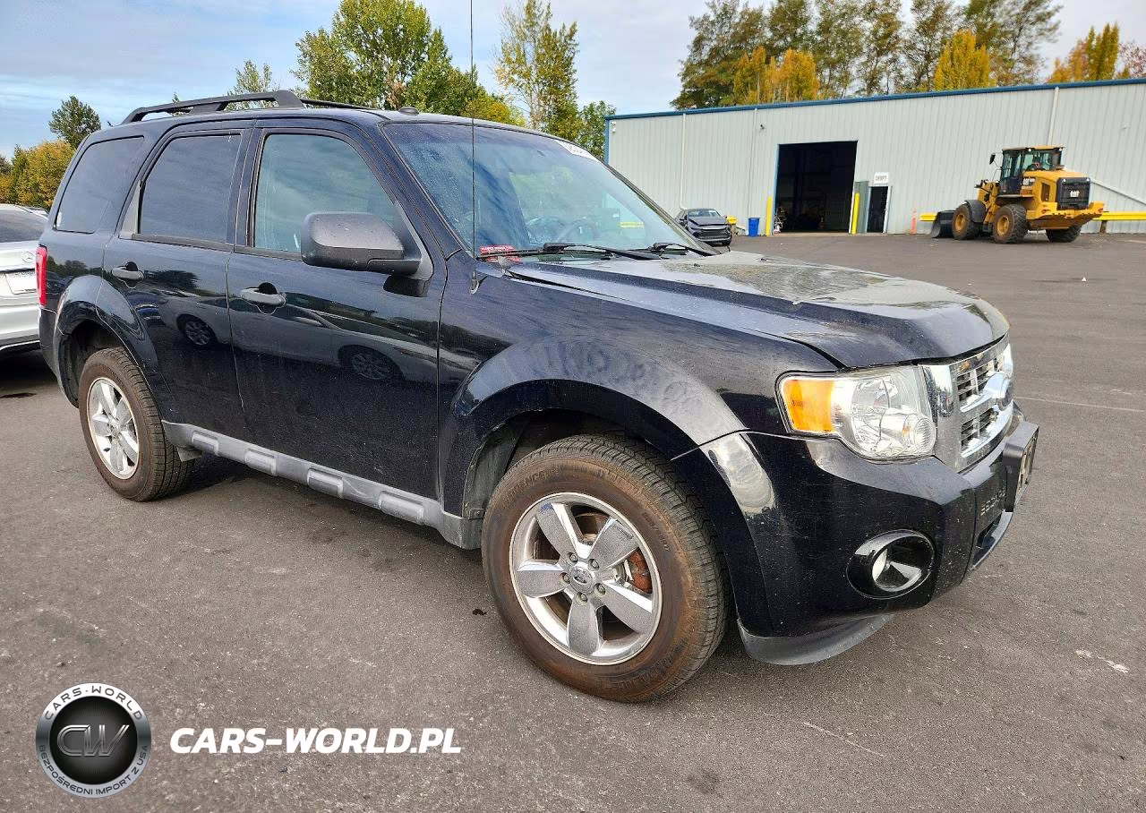 2009 Ford Escape Xlt VIN:1FMCU03789KA48028 - 4