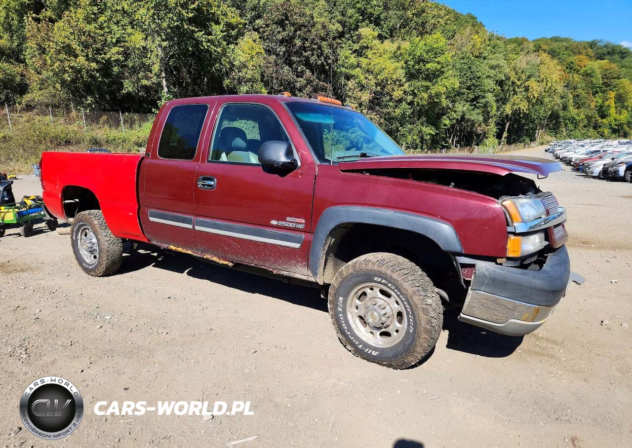 2003 Chevrolet Silverado K2500 Heavy Duty VIN:1GCHK29103E123728 - 4