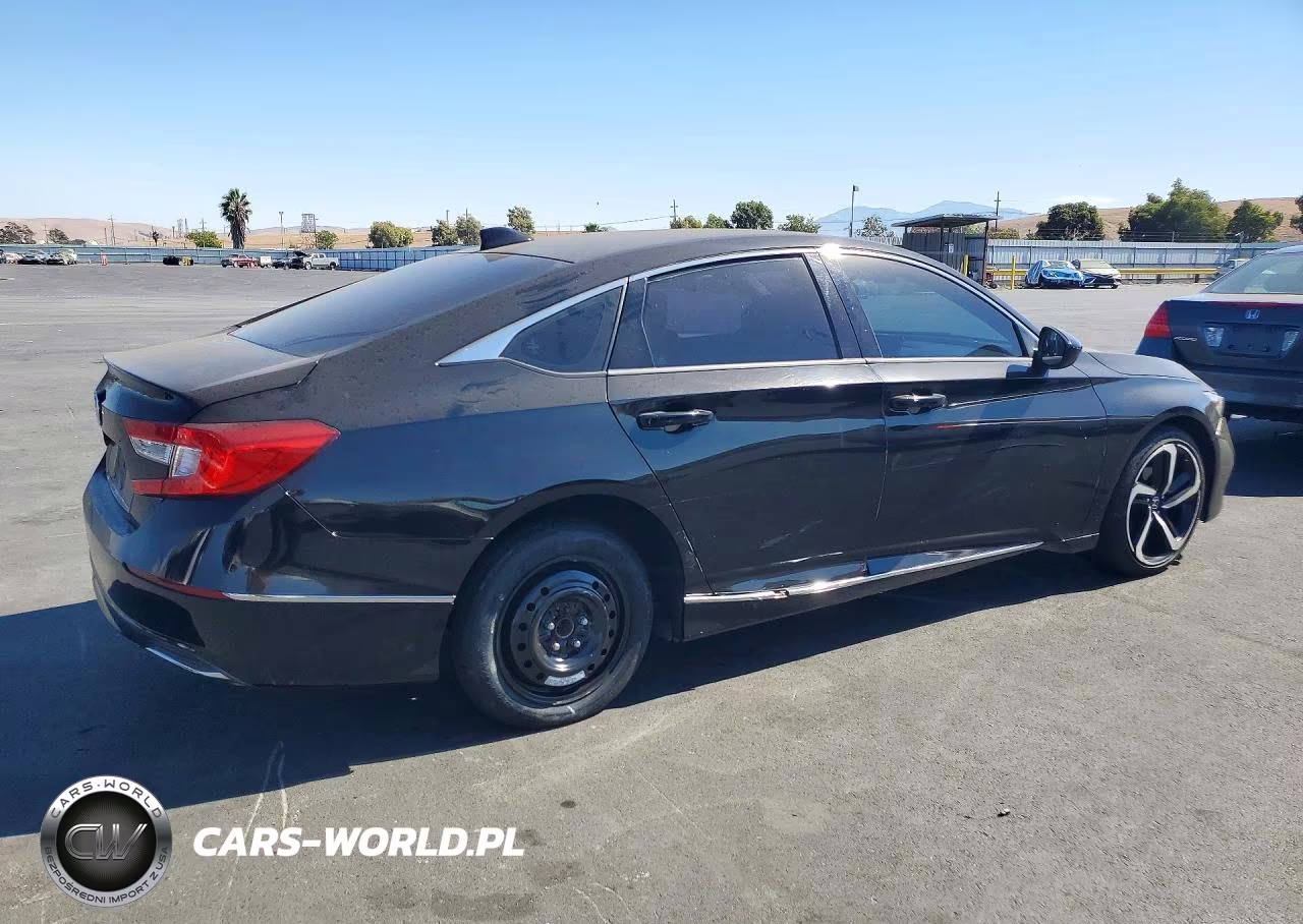 2018 Honda Accord Ex VIN:1HGCV1F4XJA013575 - 3