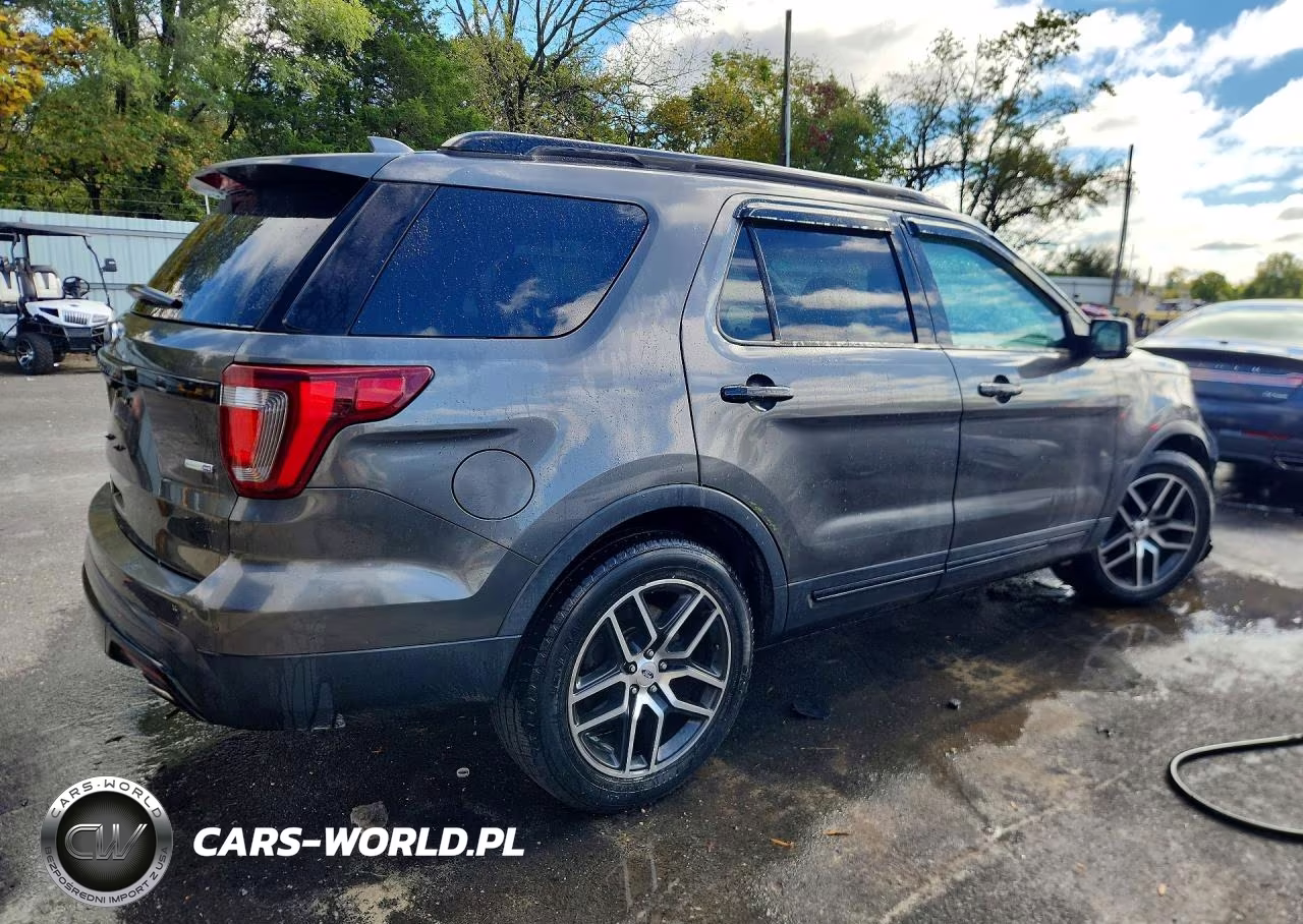 2016 Ford Explorer Sport VIN:1FM5K8GT4GGD09126 - 3