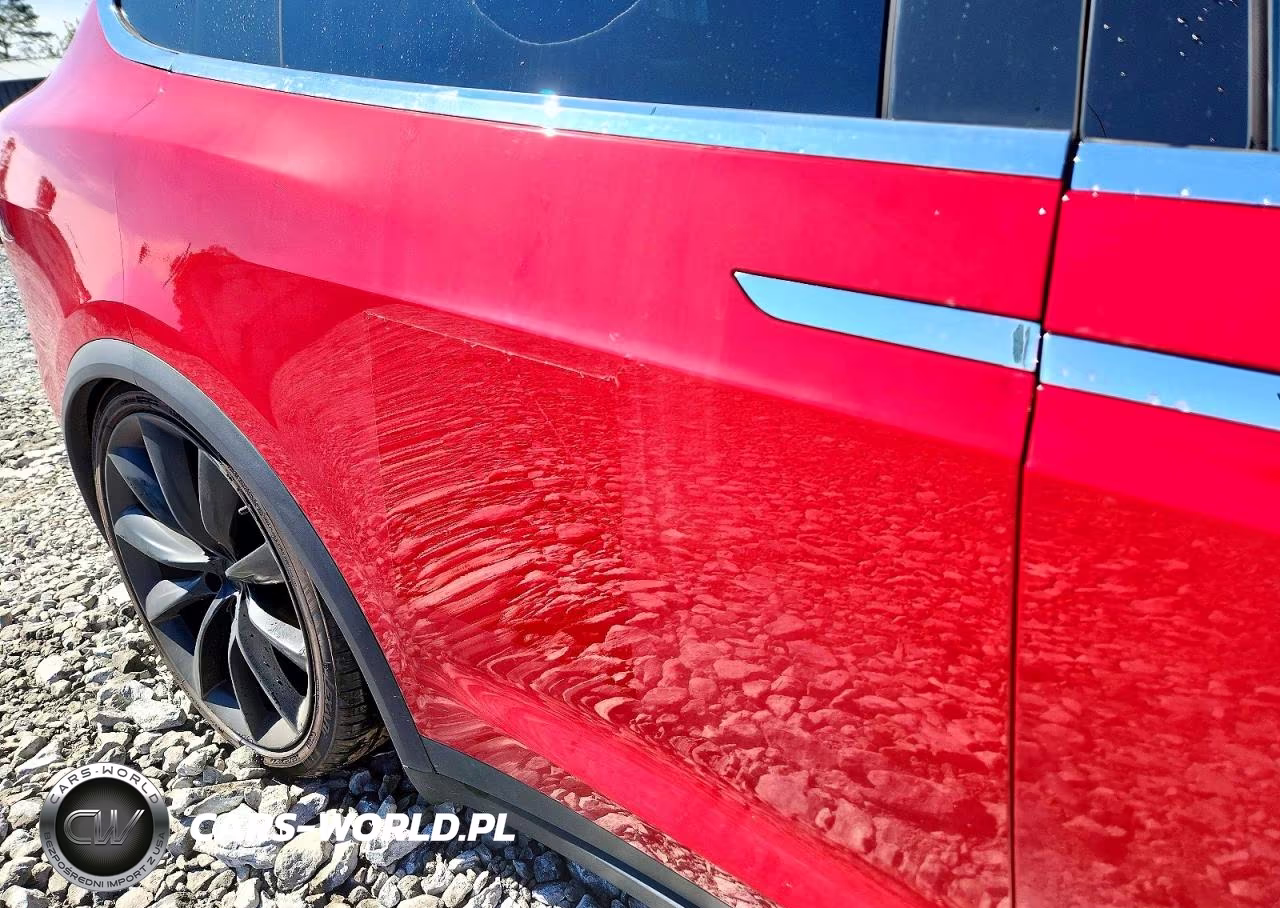 2020 Tesla Model X VIN:5YJXCDE22LF272076 - 10