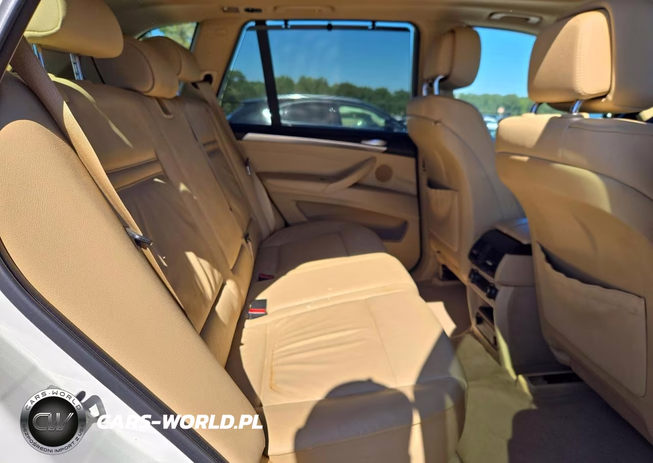 2012 BMW X5 xDrive35I VIN:5UXZV4C57CL749824 - 11