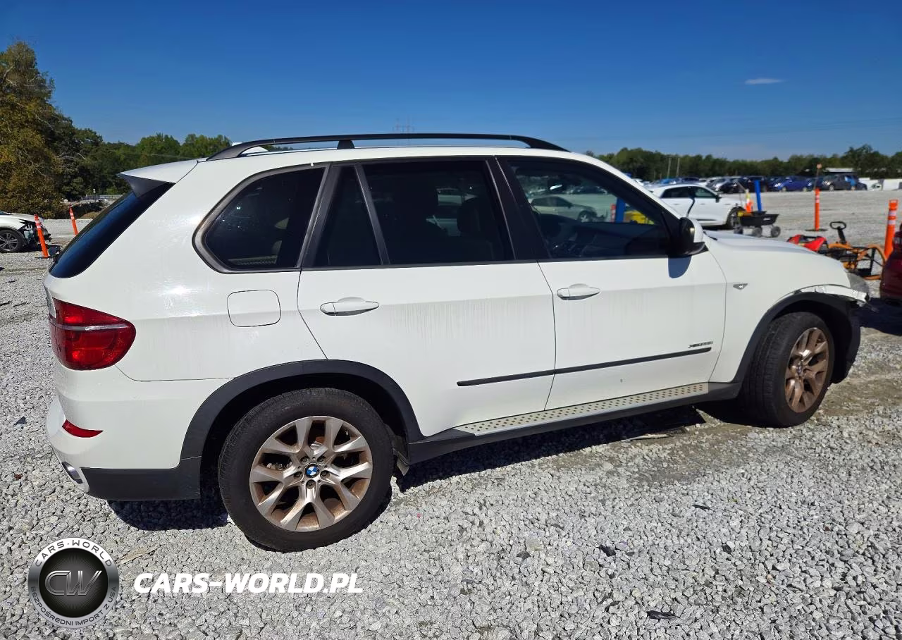 2012 BMW X5 xDrive35I VIN:5UXZV4C57CL749824 - 3