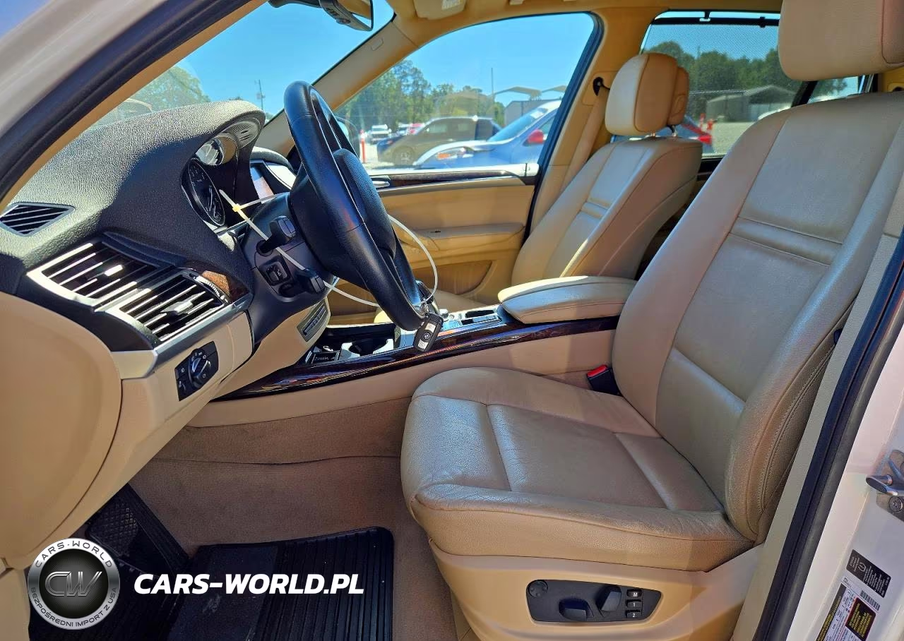 2012 BMW X5 xDrive35I VIN:5UXZV4C57CL749824 - 7